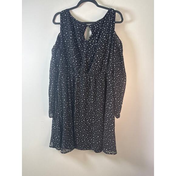 Torrid cold shoulder black heart skater dress plus size 2 (2X) - Picture 4 of 10